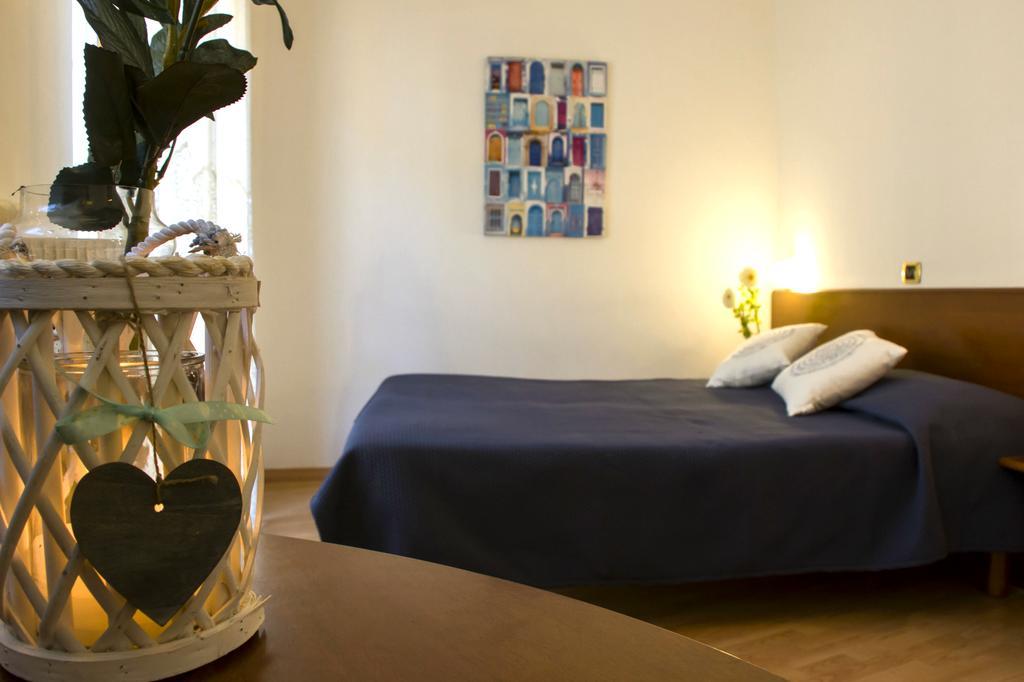 Domus Hotel Alessandria Exterior photo